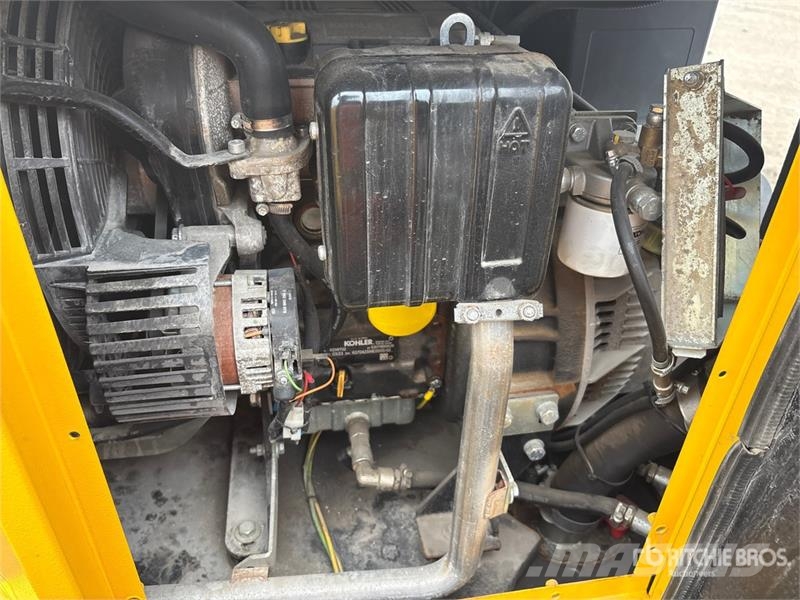 Metrolite HLT-6 4.2 kVA Solar S/A Light Tower Svetlobni stolpi