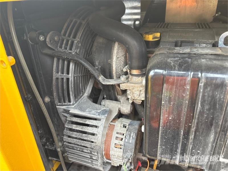 Metrolite HLT-6 4.2 kVA Solar S/A Light Tower Svetlobni stolpi