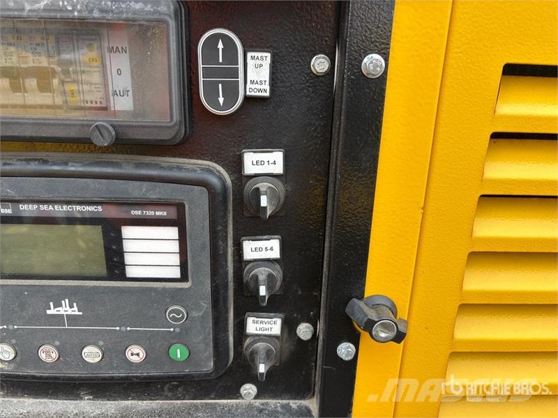 Metrolite HLT-6 4.2 kVA Solar S/A Light Tower Svetlobni stolpi