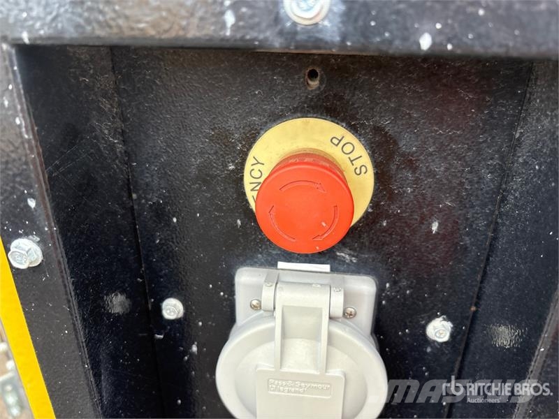 Metrolite HLT-6 4.2 kVA Light Tower Svetlobni stolpi