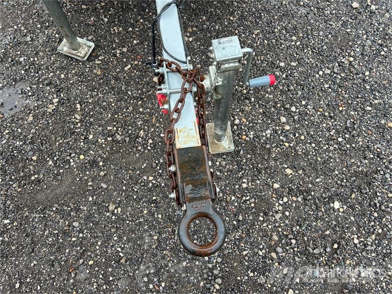 Metrolite HLT-6100 Solar Light Tower (Inoperable) 조명타워