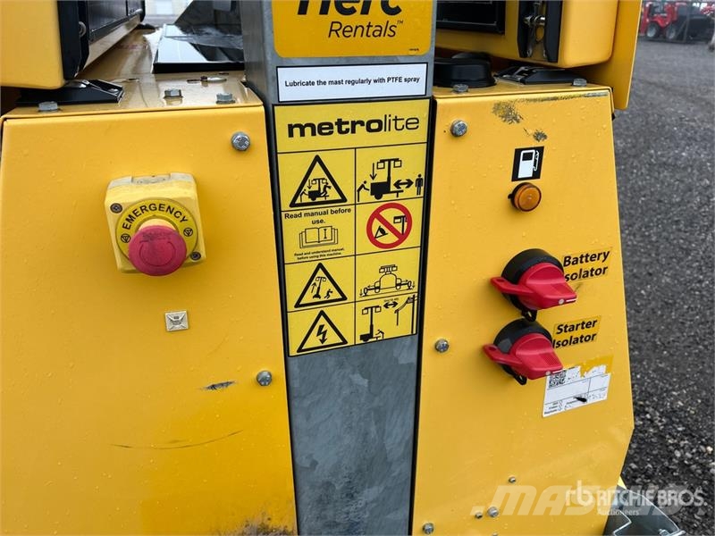 Metrolite HLT-6100 Solar Light Tower (Inoperable) 조명타워