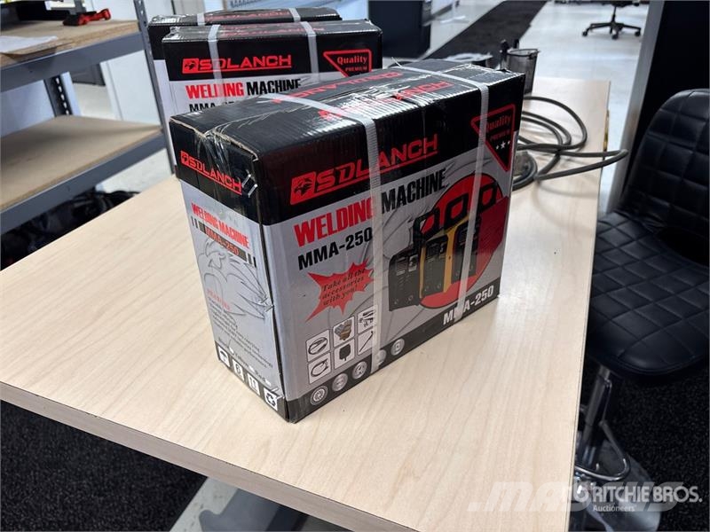 MIG-250 115 A MIG Electric Welder (Unused) 溶接機