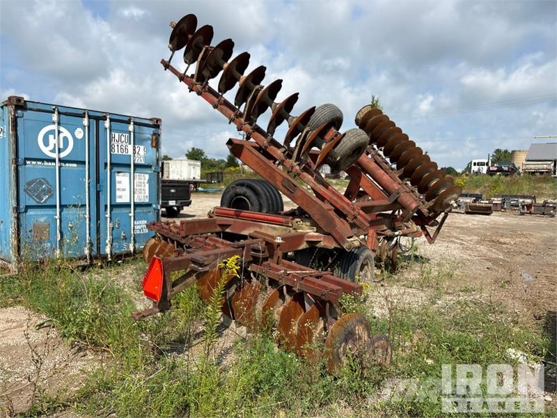 Miller 22 ft Offset Breaking Disc Erpici a dischi