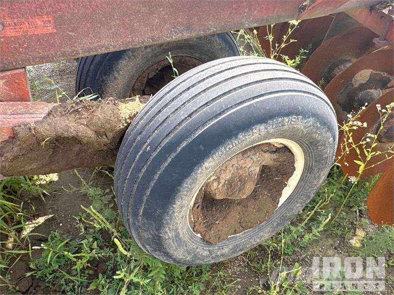 Miller 22 ft Offset Breaking Disc Erpici a dischi