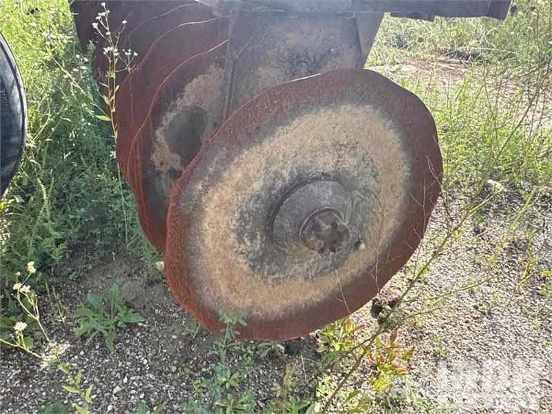 Miller 22 ft Pulltype Offset Breaking Disc Schijveneggen