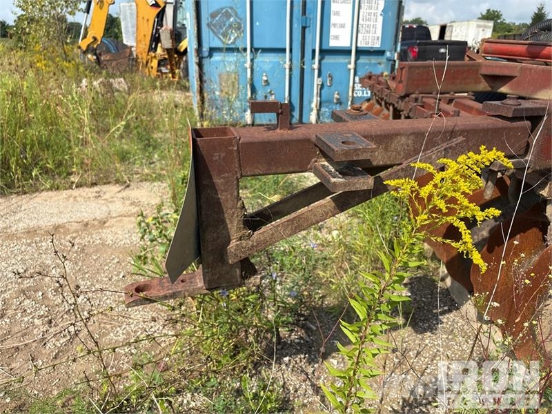Miller 22 ft Pulltype Offset Breaking Disc Schijveneggen