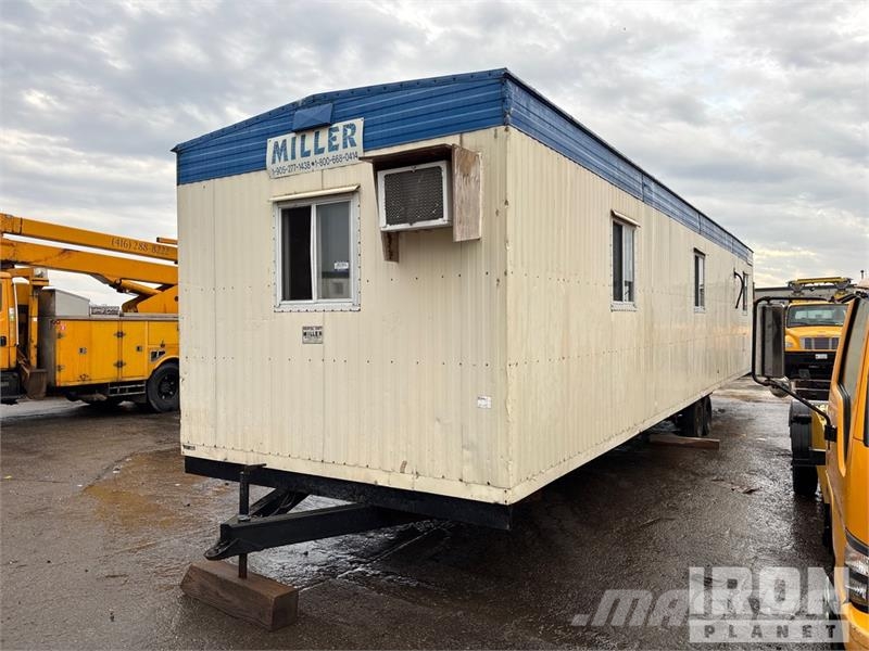Miller 43 ft x 10 ft Portable T/A Mobile Office Entreprenad - Övrigt