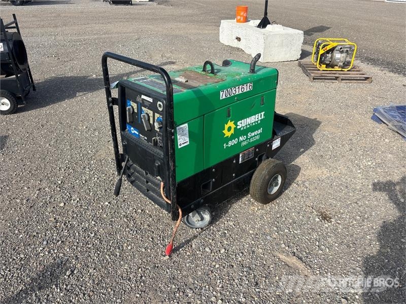 Miller Bobcat 250 NTLP Mobile Multi-Process Engine Driven Attrezzature per saldature