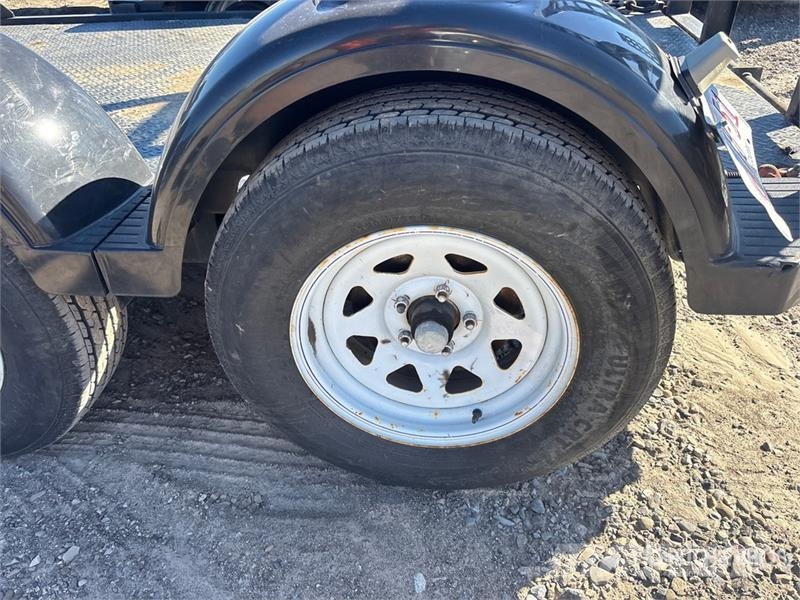 Miska 10 ft T/A Utility Trailer Прочие прицепы