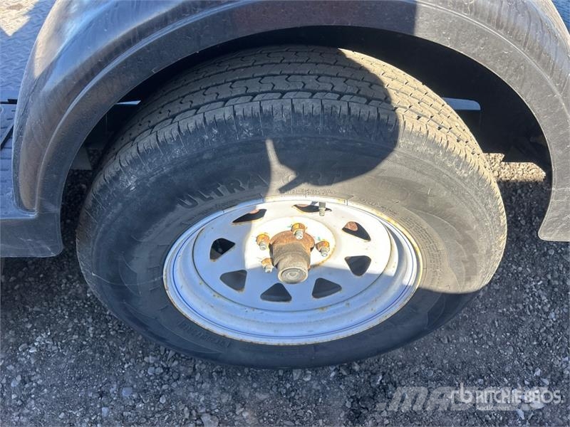  Miska 10 ft T/A Utility Trailer مقطورات أخرى