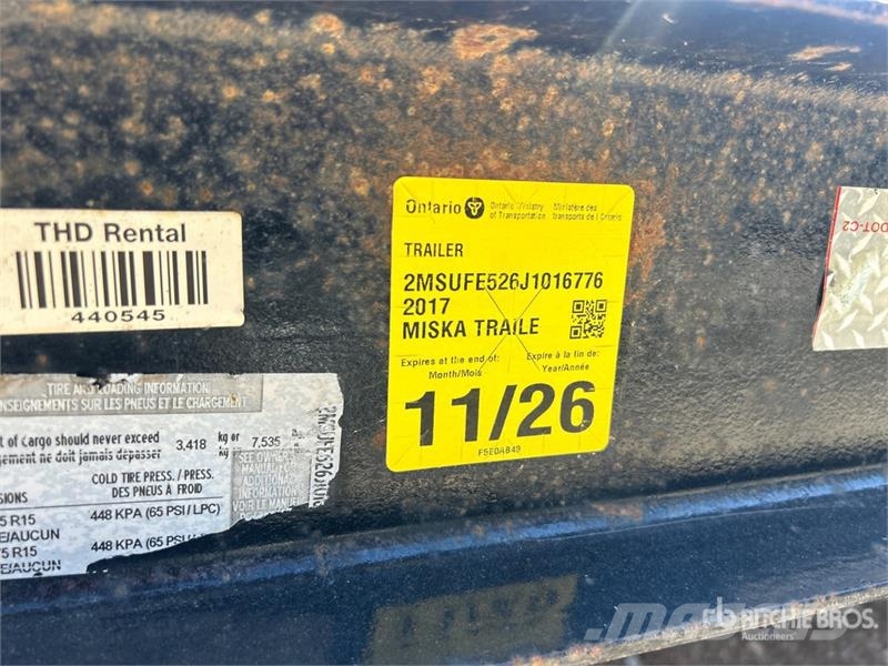  Miska 14 ft T/A Equipment Trailer Remolques para transporte de vehículos