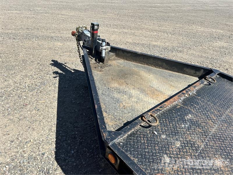  Miska 14 ft T/A Equipment Trailer Remolques para transporte de vehículos