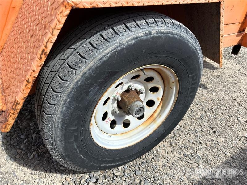 Miska 8 ft 4 in S/A Dump Utility Trailer Bañera