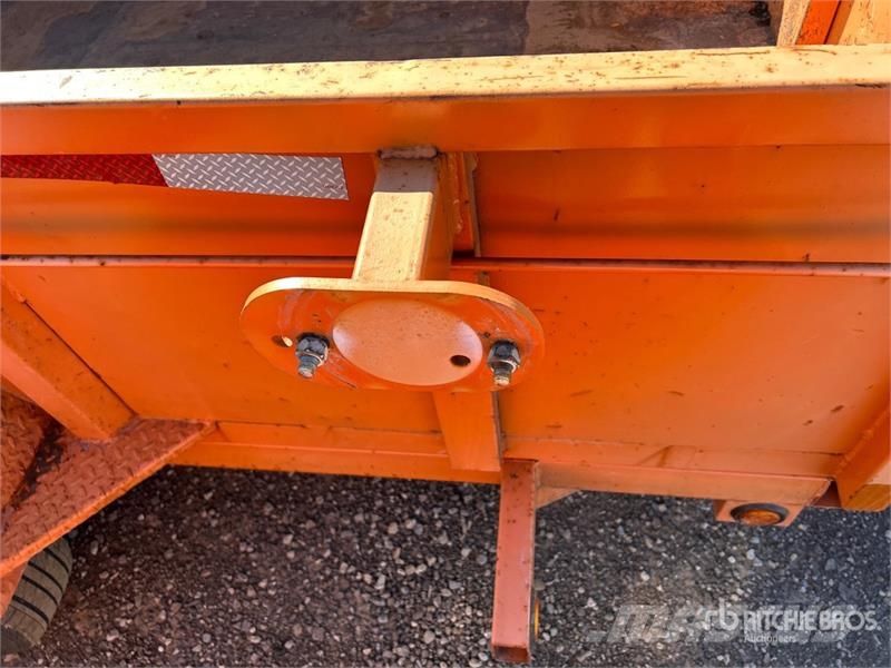 Miska 8 ft S/A Dump Utility Trailer Kallur-haagised