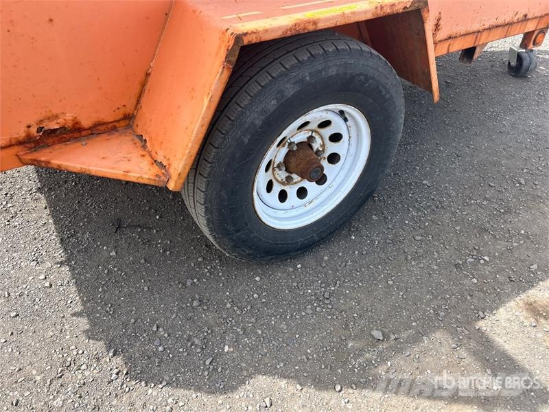 Miska Hercules 5200 8 ft S/A Utility Trailer Altri rimorchi