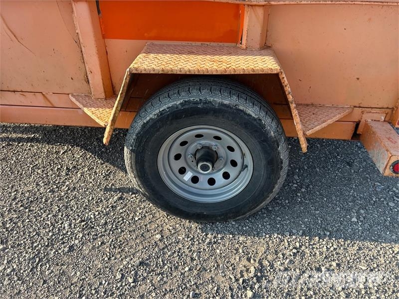 Miska MD 58 8 ft S/A Dump Utility Trailer Bañera