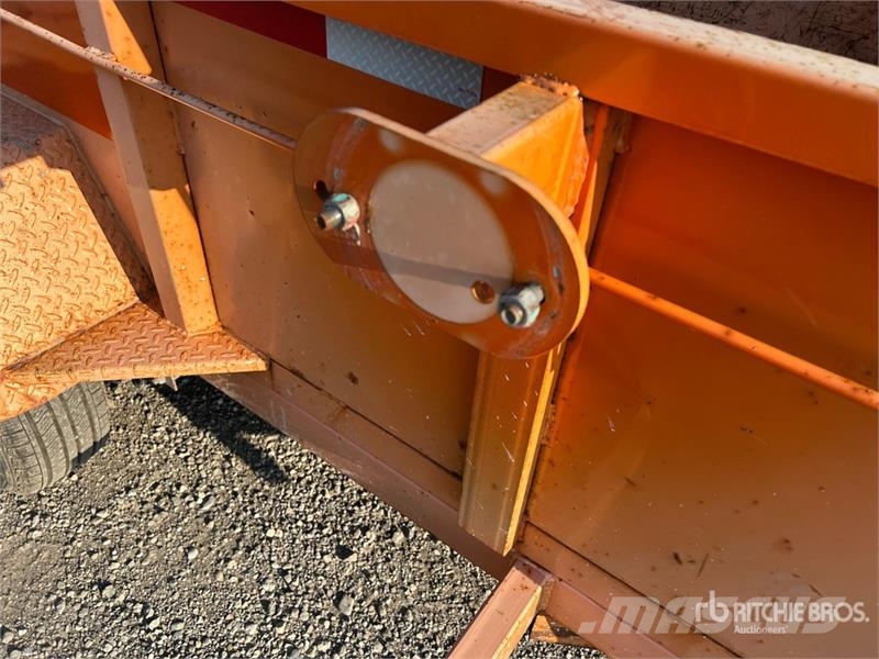 Miska MD 58 8 ft S/A Dump Utility Trailer Bañera