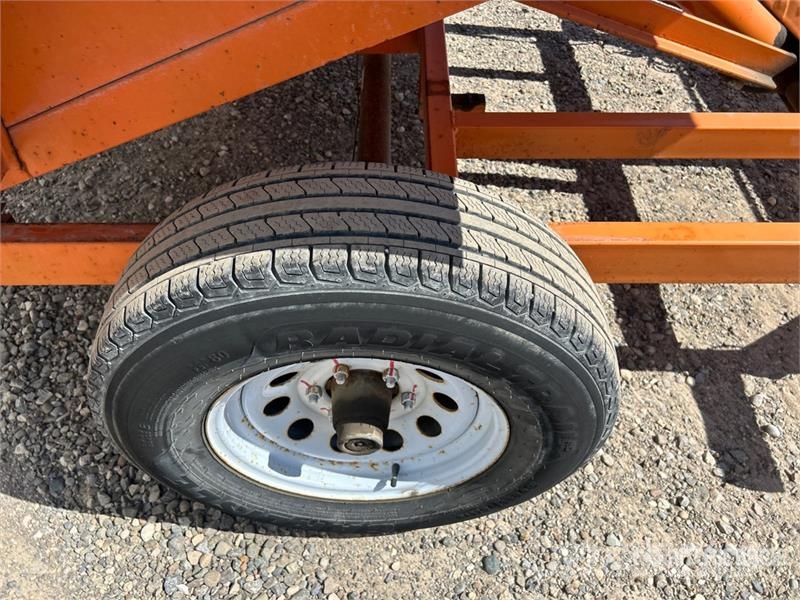 Miska MD 58 8 ft S/A Dump Utility Trailer Bañera