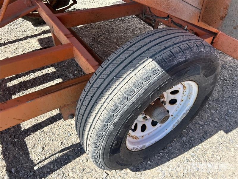 Miska MD 58 8 ft S/A Dump Utility Trailer Bañera