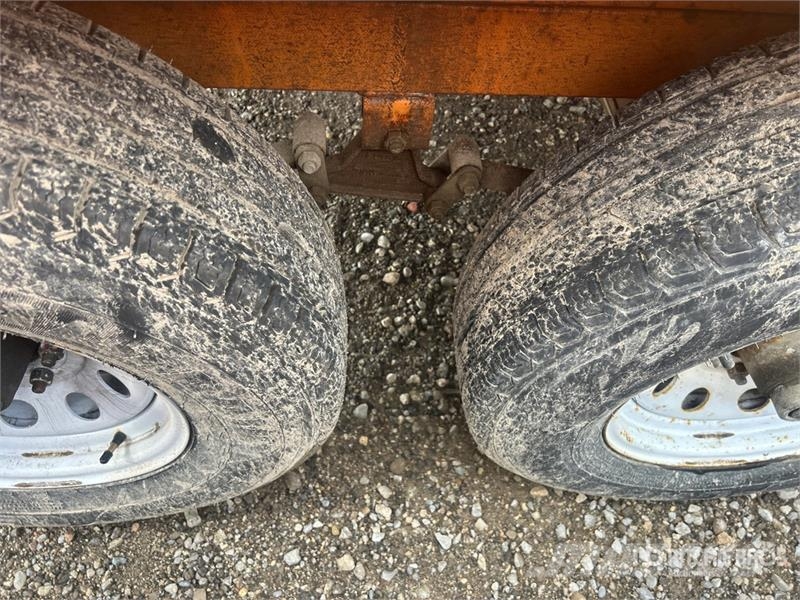 Miska MD 610 10 ft T/A Dump Utility Trailer Kipper