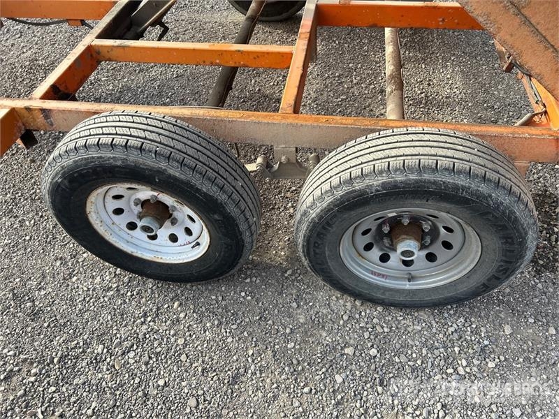 Miska MD 610 10 ft T/A Dump Utility Trailer Bañera