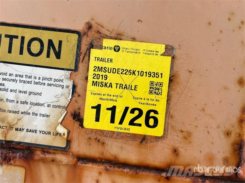Miska MD 610 10 ft T/A Dump Utility Trailer Bañera