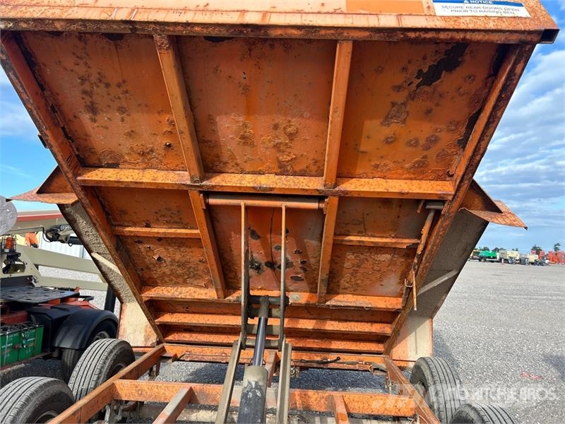 Miska MD 610 10 ft T/A Dump Utility Trailer Bañera