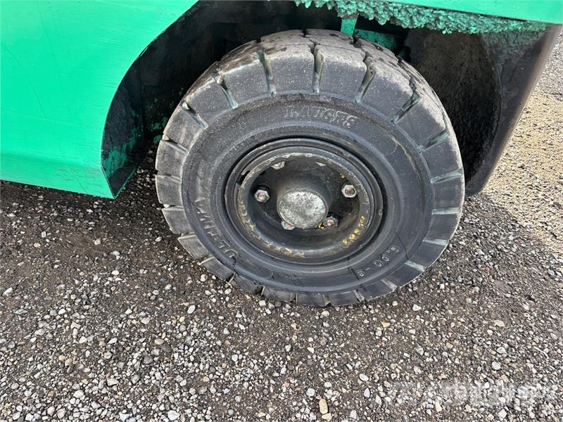 Mitsubishi FG25N Cushion Tire Forklift شاحنات ذات رافعات شوكية - أخرى