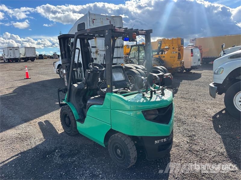 Mitsubishi FG25N Cushion Tire Forklift شاحنات ذات رافعات شوكية - أخرى