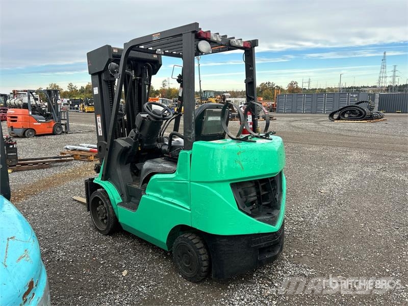 Mitsubishi FGC25N 2900 lb Cushion Tire Forklift Viličarji - drugo