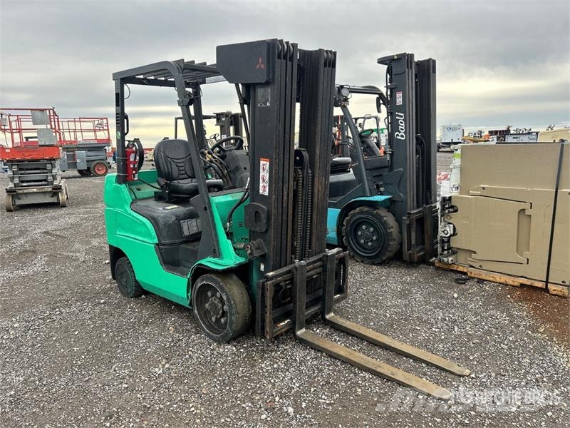 Mitsubishi FGC25N 2900 lb Cushion Tire Forklift Viličarji - drugo