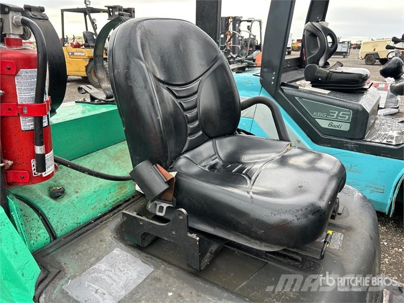 Mitsubishi FGC25N 2900 lb Cushion Tire Forklift Viličarji - drugo