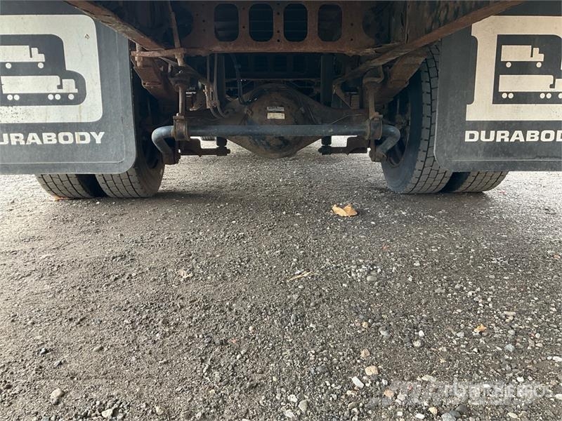 Mitsubishi Fuso 4x2 Flatbed Truck Lastbil med lad/Flatbed
