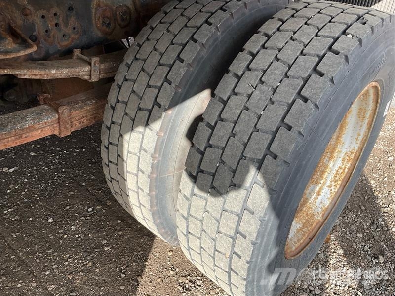 Mitsubishi Fuso 4x2 Flatbed Truck Lastbil med lad/Flatbed