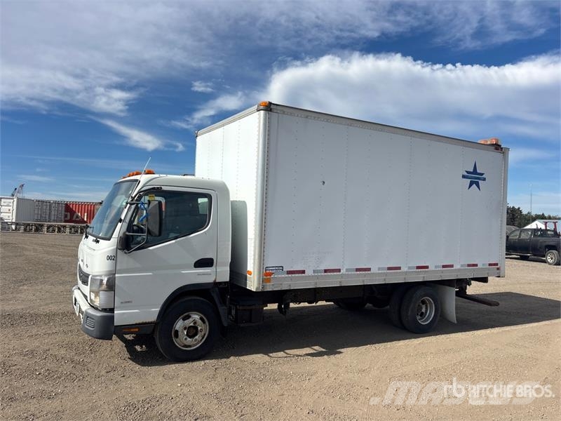 Mitsubishi Fuso 4x2 Van Truck 厢式货车