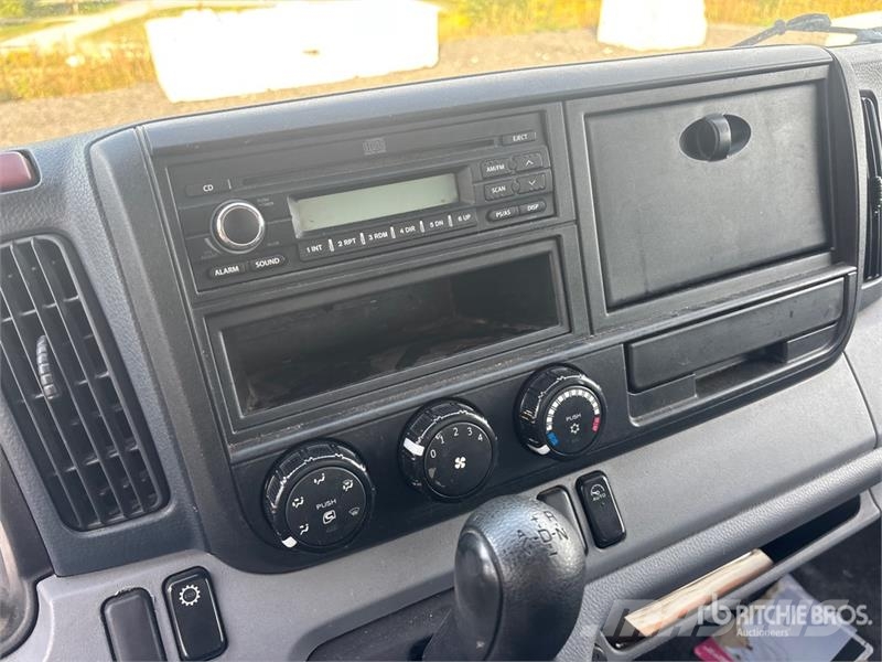 Mitsubishi Fuso 4x2 Van Truck 厢式货车