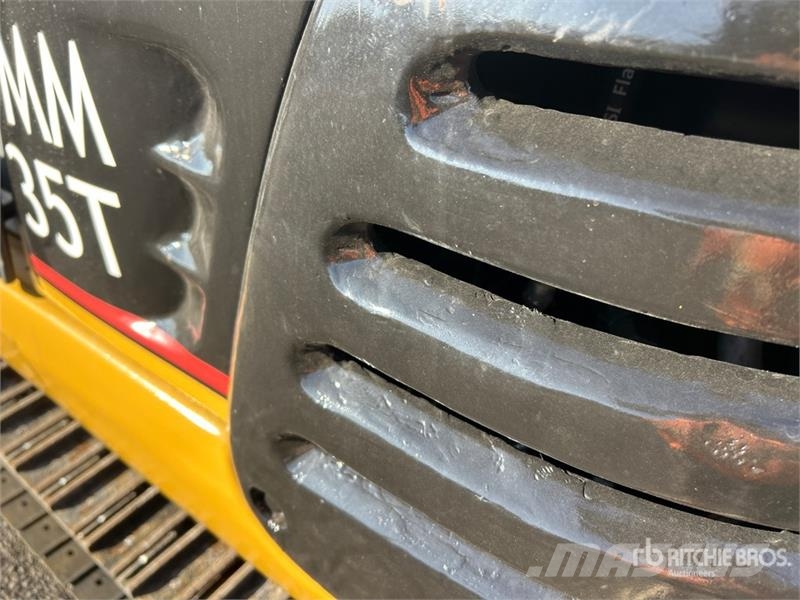 Mitsubishi MM35T Mini Excavator حفارات صغيرة أقل من 7 طن (حفارات صغيرة)