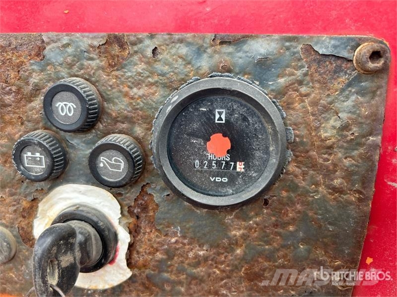 Moffett M5000 Medbringertruck