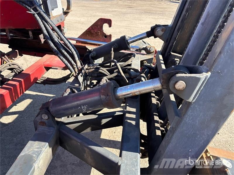 Moffett M7 50.3N 5000 lb 3x3 Truck Mounted Forklift Empilhadores de montagem em camião