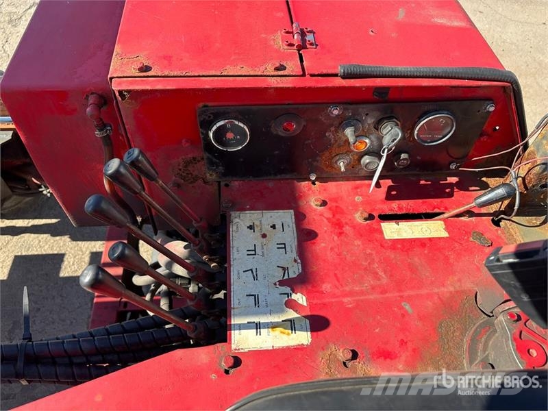 Moffett M7 50.3N 5000 lb 3x3 Truck Mounted Forklift Empilhadores de montagem em camião