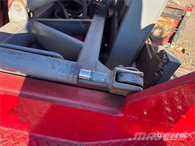 Moffett M750.3N 5000 lb Truck Mounted Forklift Teherautóra szerelt targonca