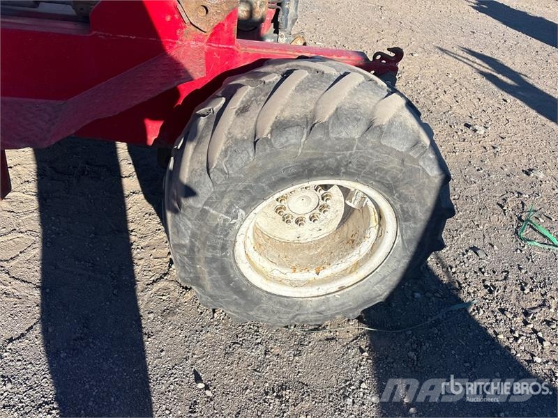 Moffett M750.3N 5000 lb Truck Mounted Forklift Teherautóra szerelt targonca