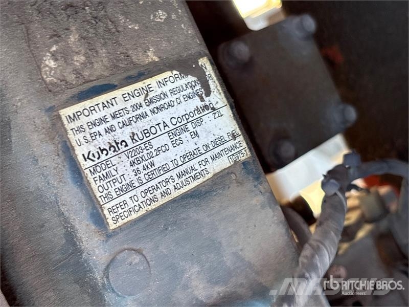 Moffett M750.3N 5000 lb Truck Mounted Forklift Teherautóra szerelt targonca