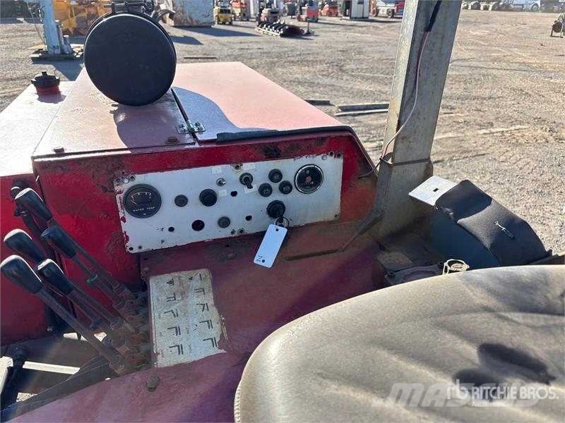 Moffett M750.3N 5000 lb Truck Mounted Forklift Teherautóra szerelt targonca