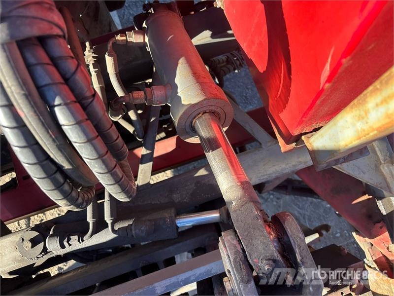 Moffett M750.3N 5000 lb Truck Mounted Forklift Teherautóra szerelt targonca