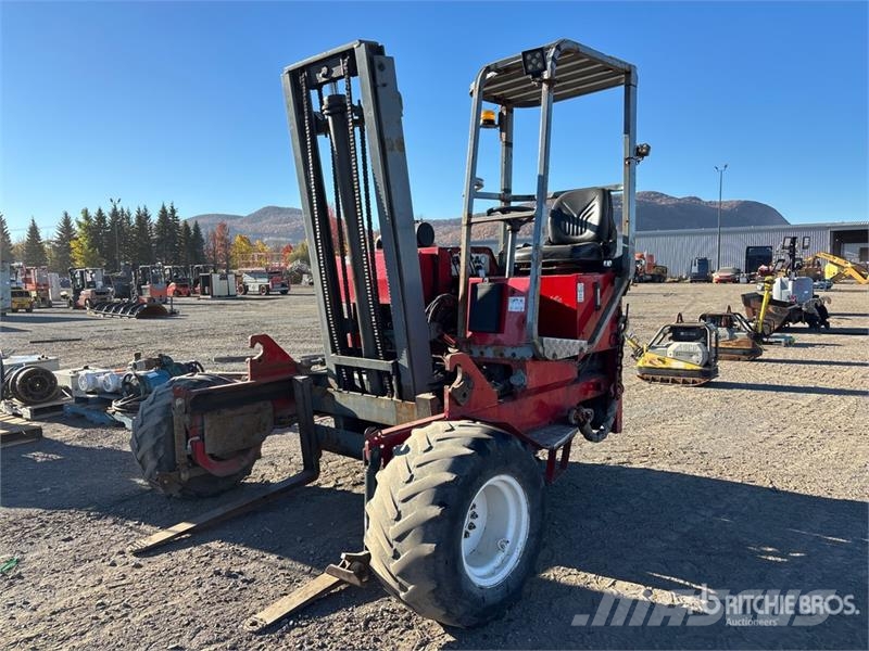 Moffett M750.3N 5000 lb Truck Mounted Forklift Teherautóra szerelt targonca