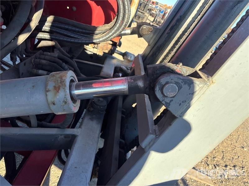 Moffett M750.3N 5000 lb Truck Mounted Forklift Teherautóra szerelt targonca