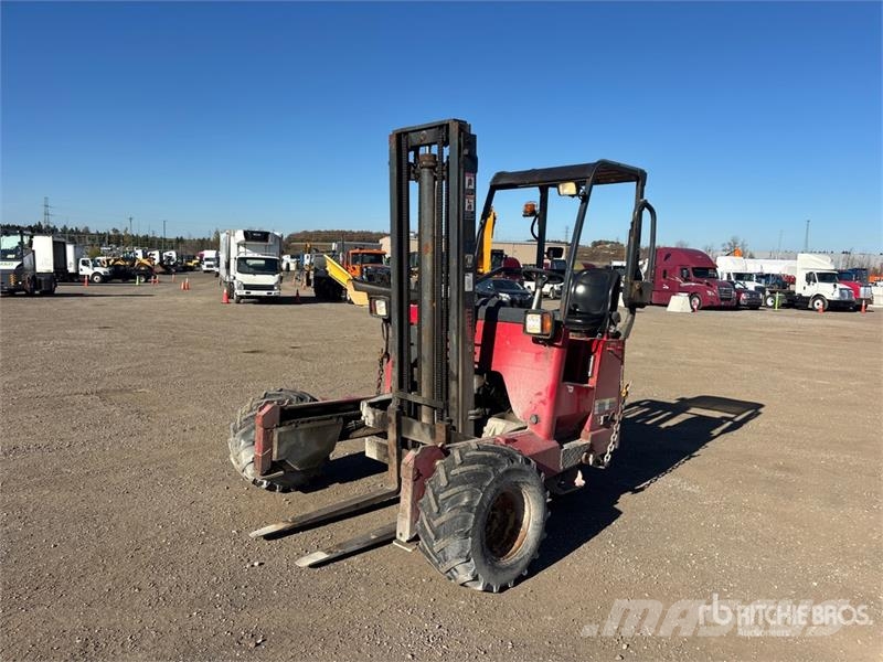 Moffett M8 55.3 5500 lb 3x3 Truck Mounted Forklift Περονοφόρα ανυψωτικά αναρτημένα σε φορτηγά