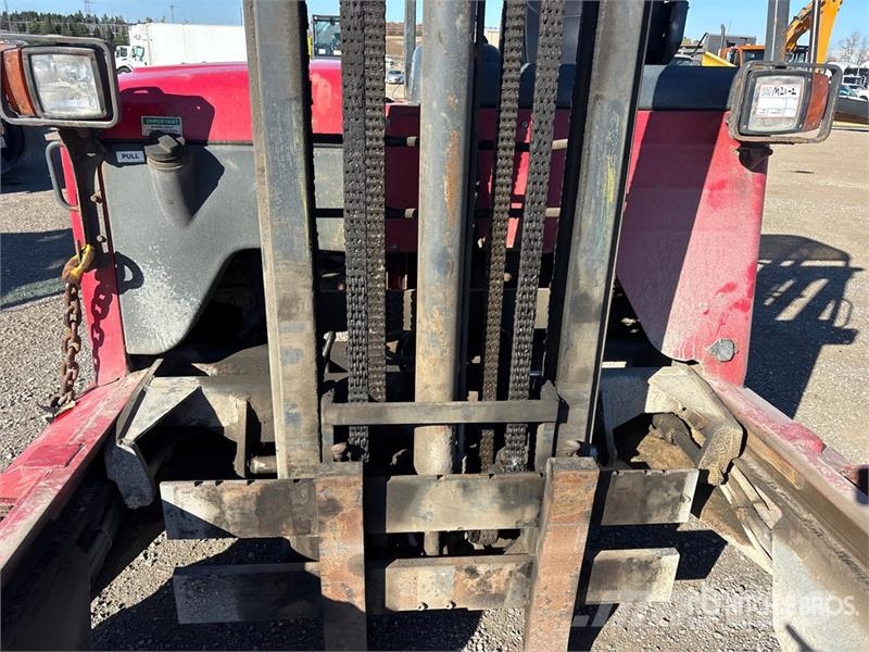 Moffett M8 55.3 5500 lb 3x3 Truck Mounted Forklift Περονοφόρα ανυψωτικά αναρτημένα σε φορτηγά